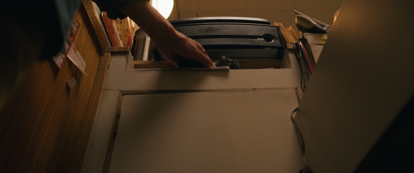 Mingling cinematography still 4 of 17